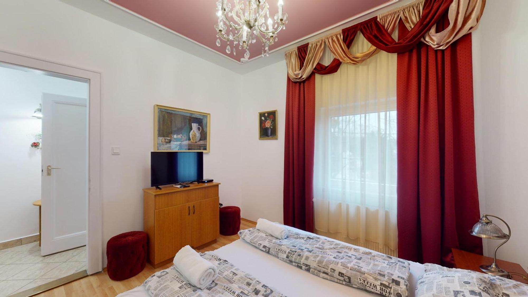 Herczeg Apartment Μίσκολτς Εξωτερικό φωτογραφία