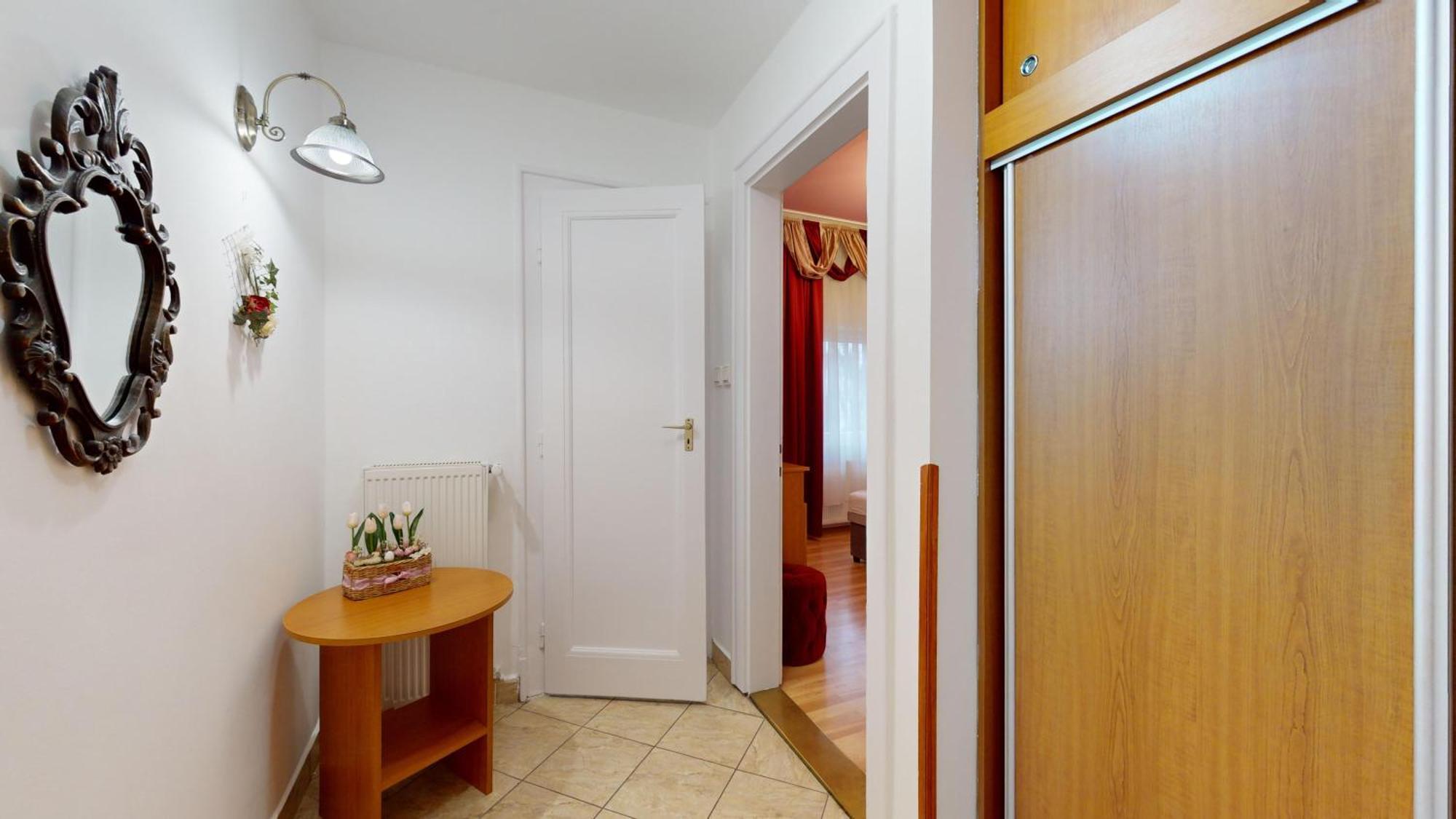 Herczeg Apartment Μίσκολτς Εξωτερικό φωτογραφία