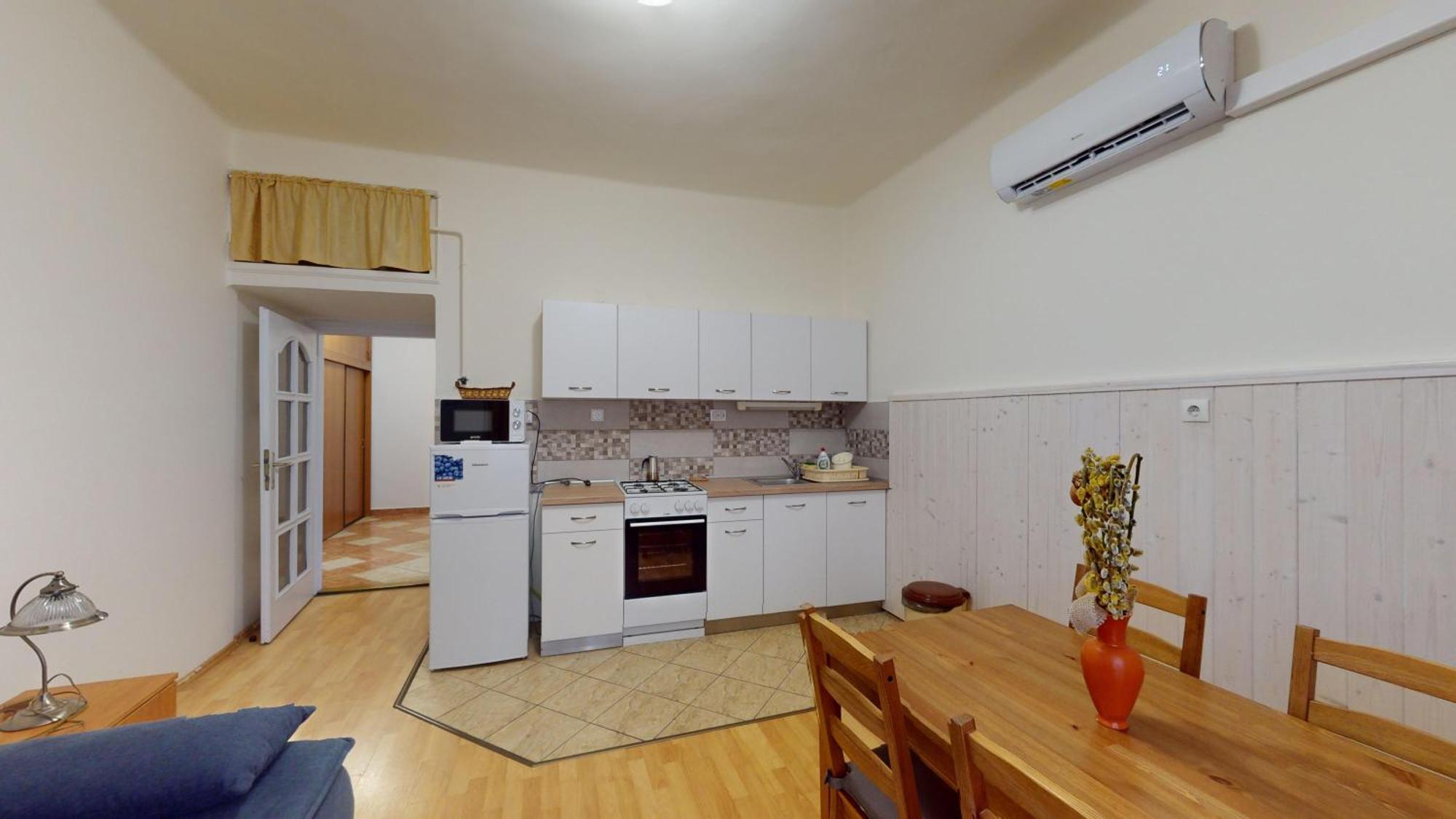 Herczeg Apartment Μίσκολτς Εξωτερικό φωτογραφία