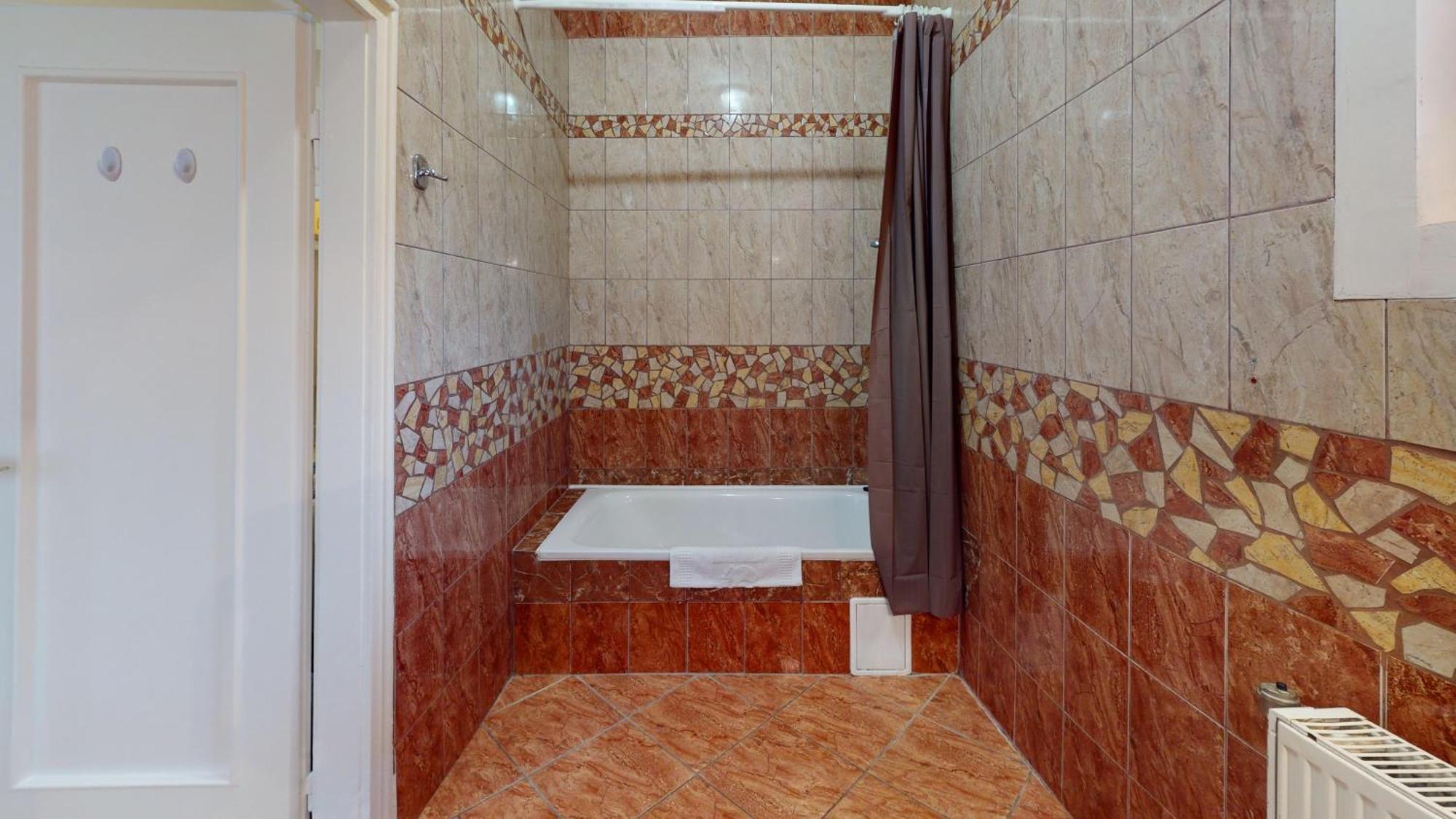 Herczeg Apartment Μίσκολτς Εξωτερικό φωτογραφία