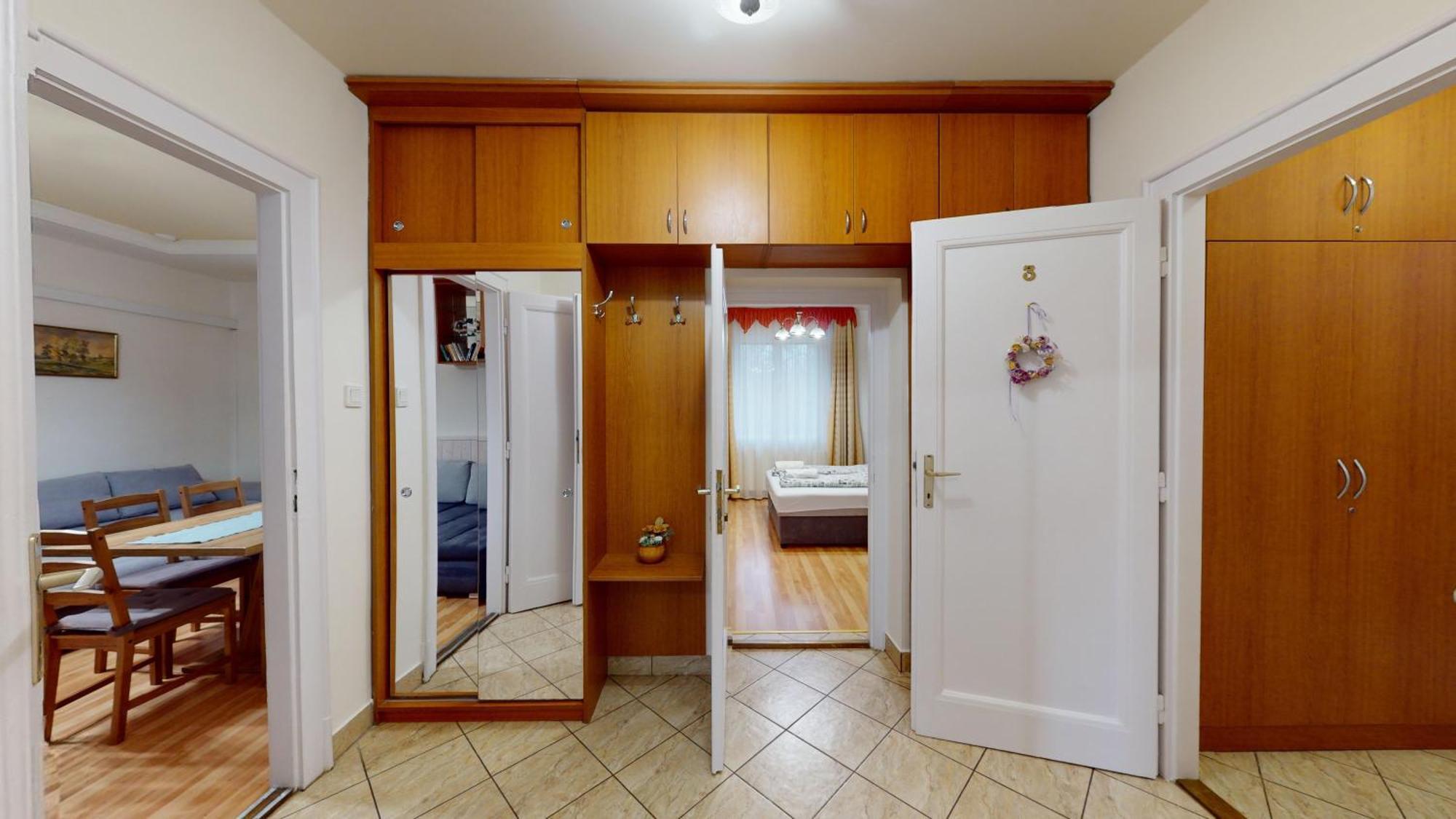 Herczeg Apartment Μίσκολτς Εξωτερικό φωτογραφία