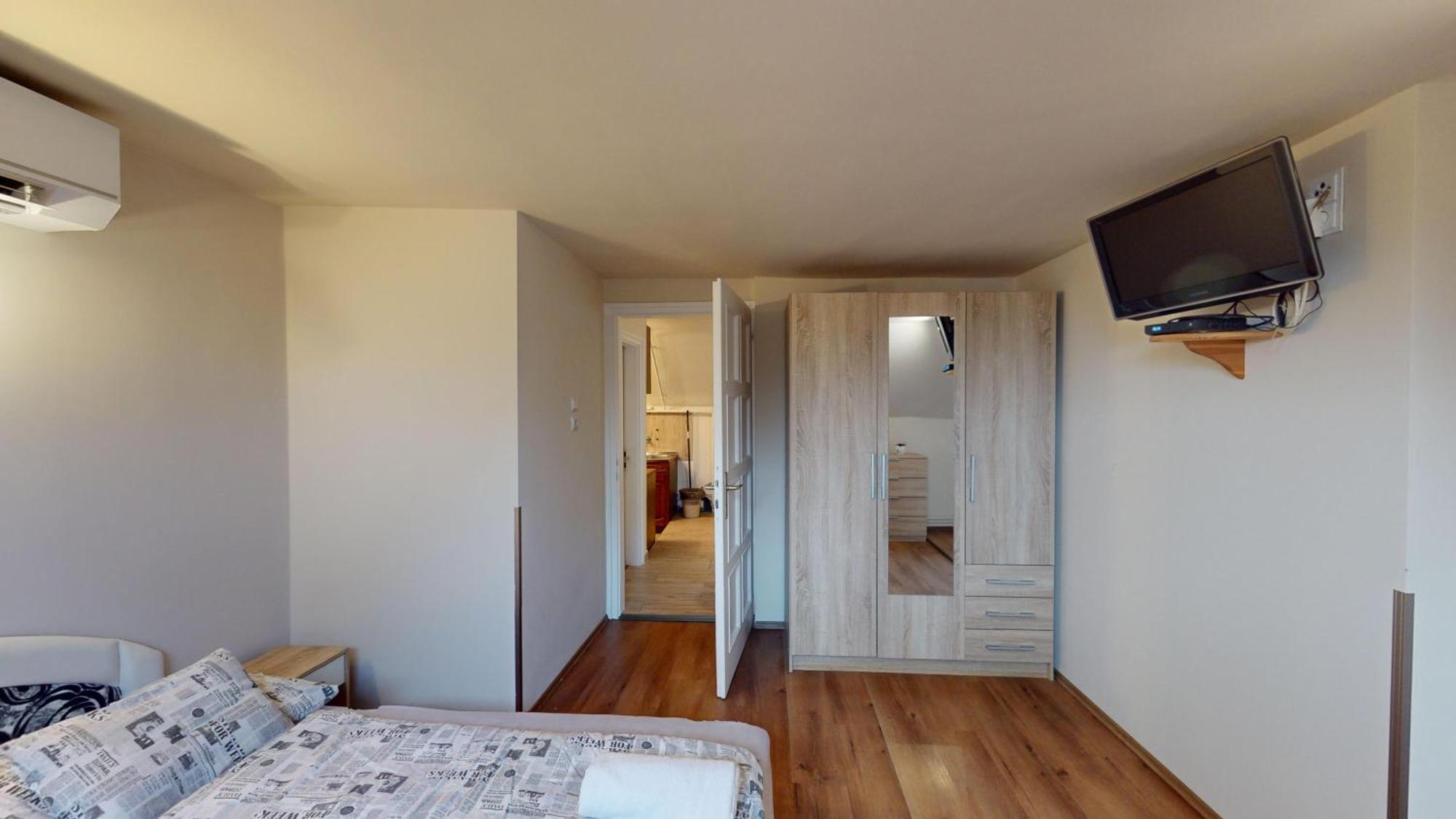 Herczeg Apartment Μίσκολτς Εξωτερικό φωτογραφία